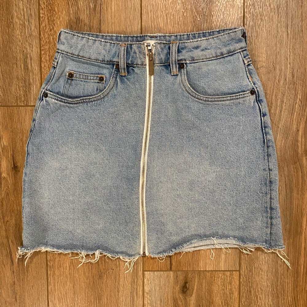 Zara zip up denim skirt